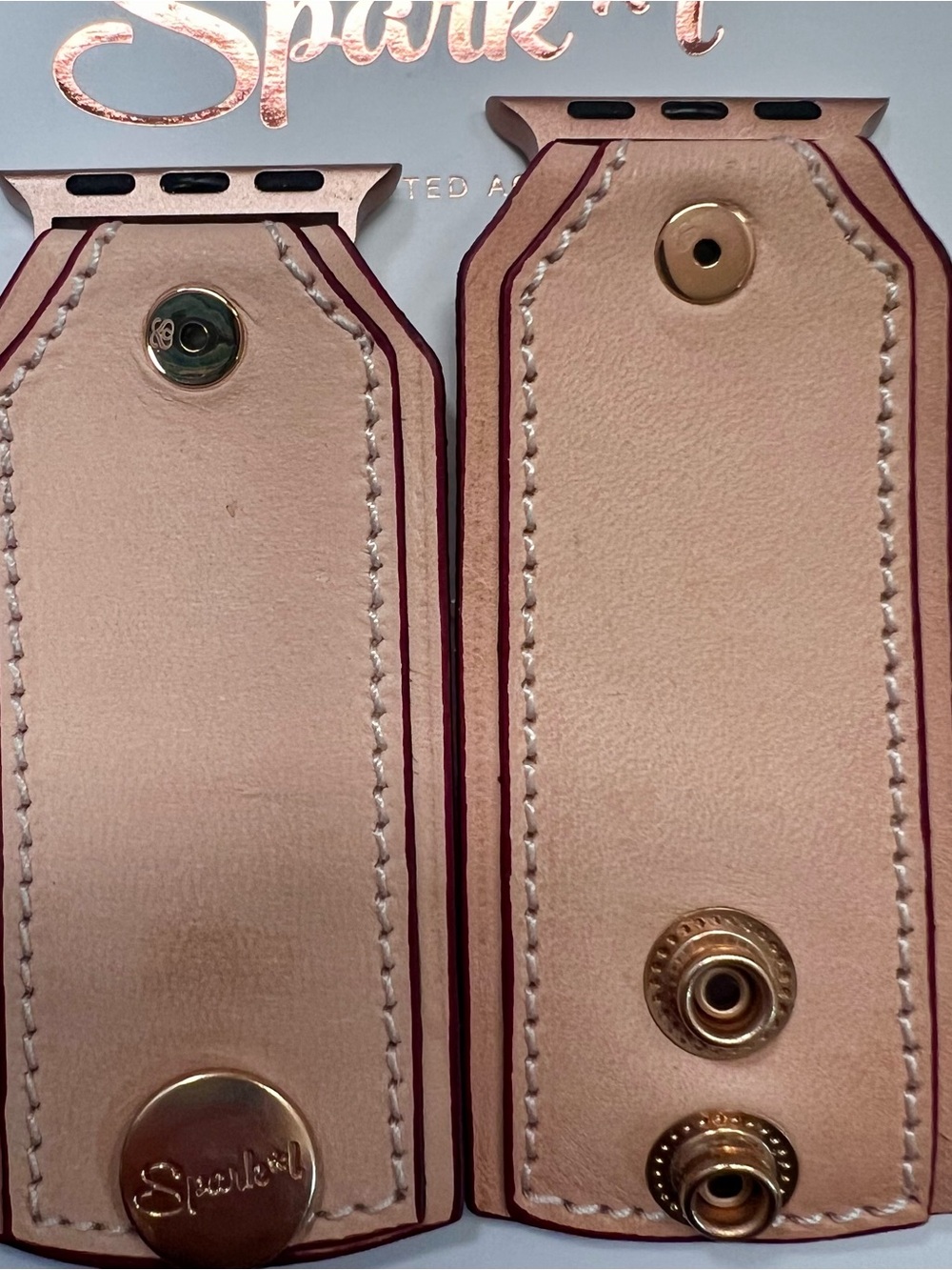 Spark*l band for Apple Watch
Vachetta leather
Small apple adapters
Size XS/SM - Picture 3 of 6